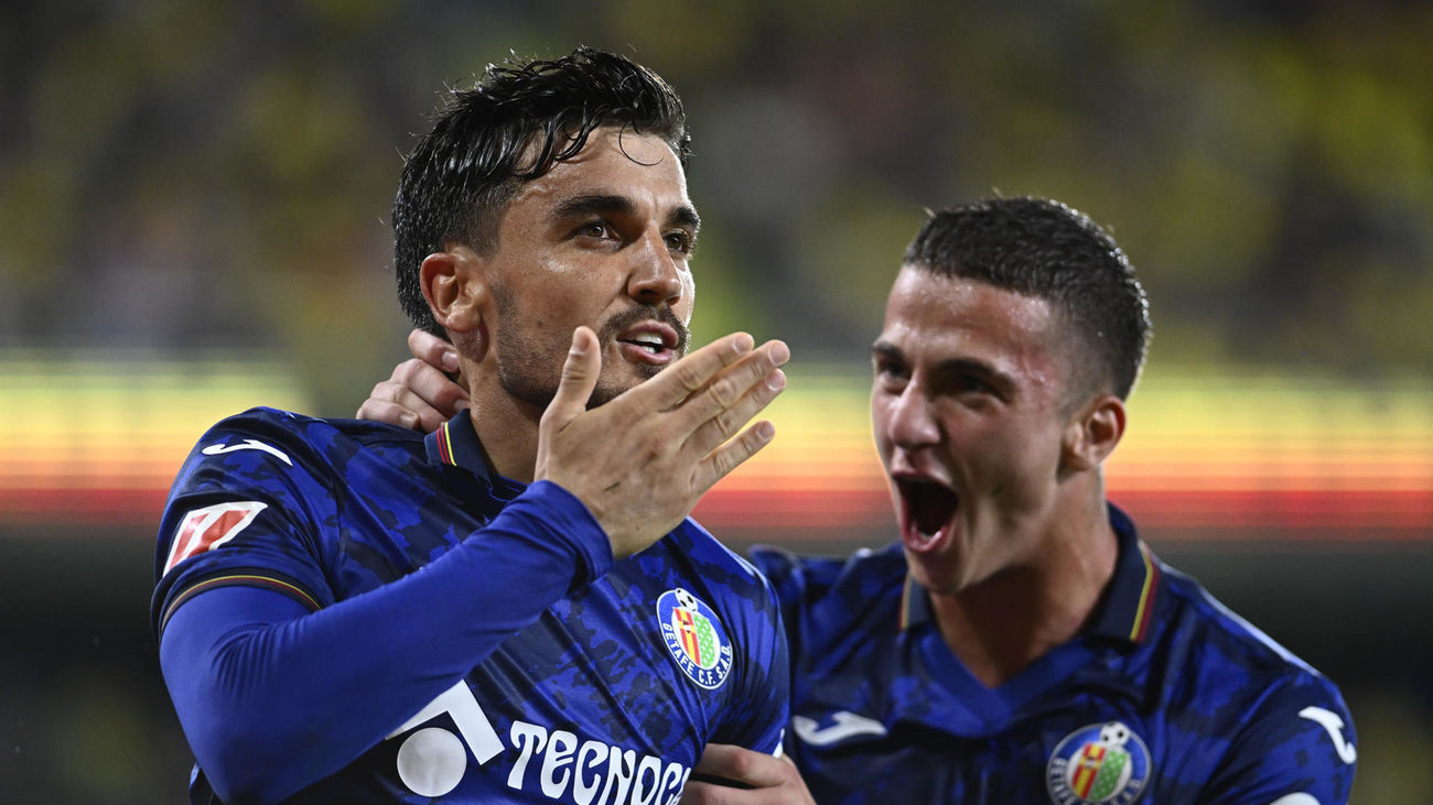 El centrocampista del Getafe Mauro Arambarri celebra tras marcar en Villarreal