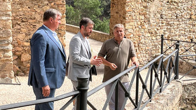 Miguel Ángel García Martín: "Queremos que se mantenga la tienda, la farmacia o el bar para evitar que se apague la vida de los pueblos"