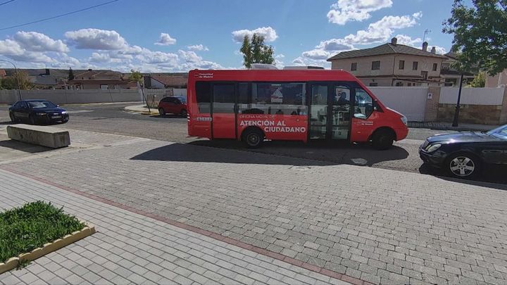 Así funciona el Servicio de Oficinas Móviles que facilita los trámites administrativos a los ciudadanos