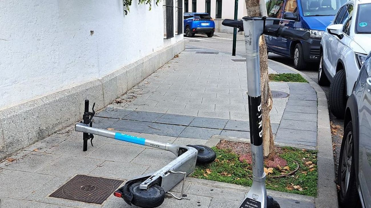 Patinetes en una calle de Villaviciosa de Odón