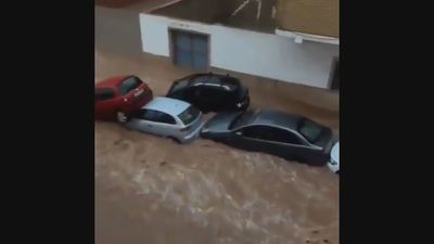 Inundaciones, carreteras cortadas y coches destrozados: los efectos de la DANA en España