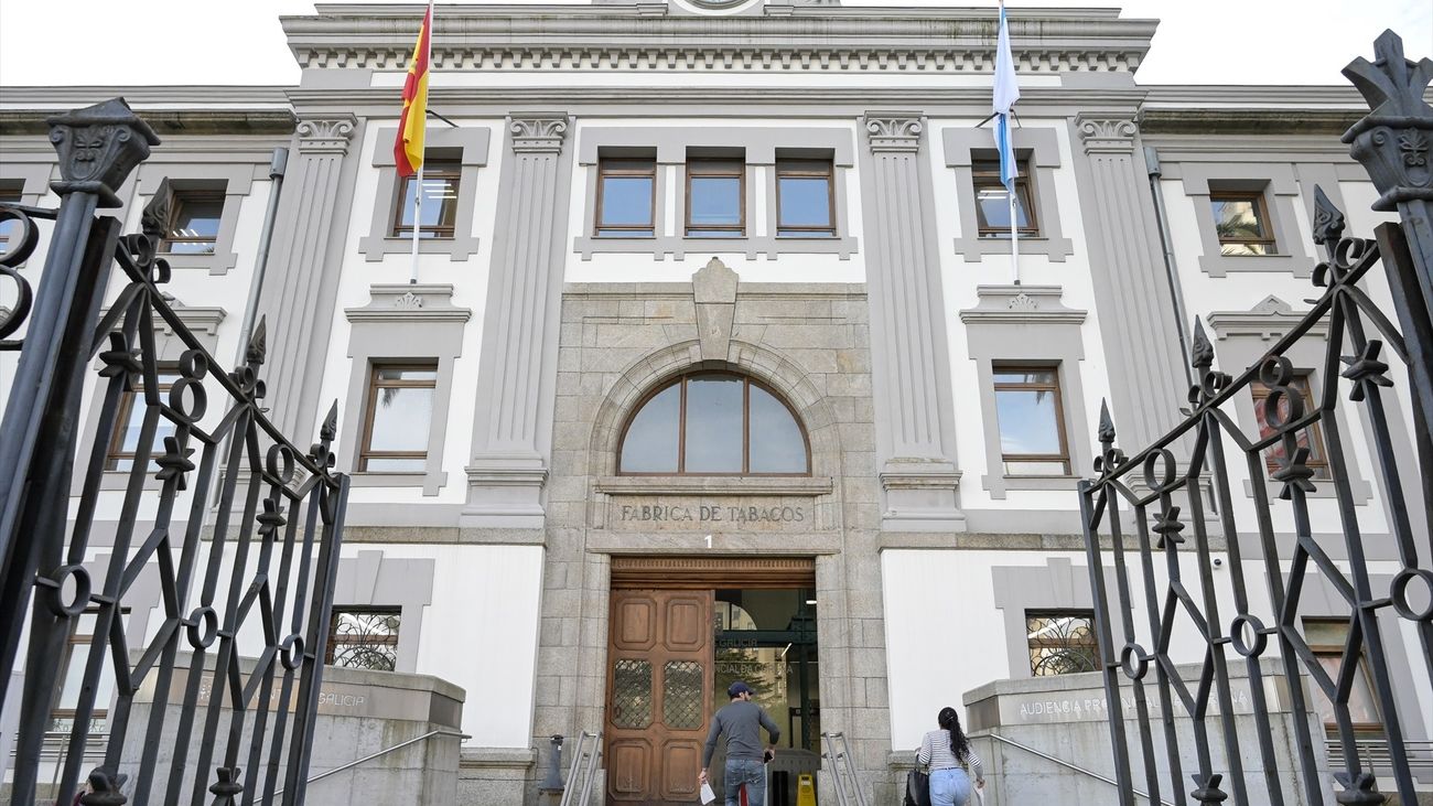 Fachada de la Audiencia Provincial de La Coruña