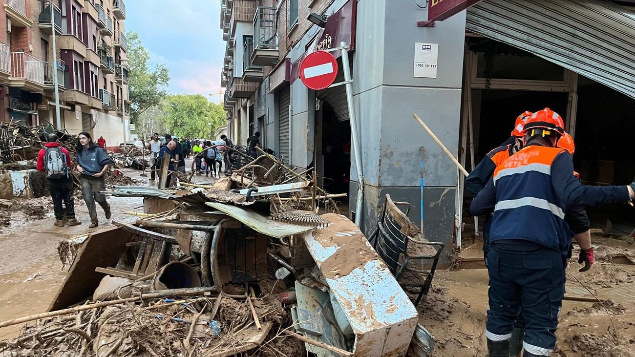 Imágenes del esfuerzo por parte de los voluntarios de Protección Civil Getafe