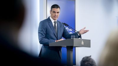 Sánchez anuncia un plan de ayudas de 10.600 millones de euros por la DANA, 20.000 millones menos de lo pedido por Mazón