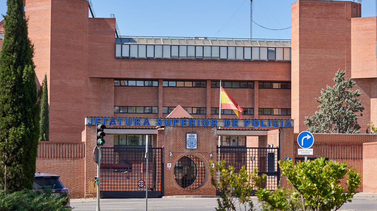 Fachada de la Jefatura Superior de Policía de Madrid