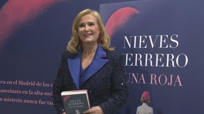 Nieves Herrero se pasa al suspense en su nueva novela, 'Luna Roja'