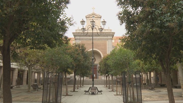 El pulso por una plaza pública entre un colegio y vecinos de Chamberí acaba en los tribunales