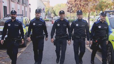 Los 'ángeles salvadores' de Aranjuez llevan uniforme de policía