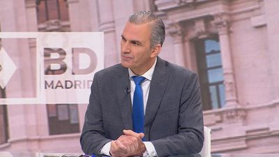 Ortega Smith:  Los inmigrantes que entren ilegalmente en España no deben ser regularizados