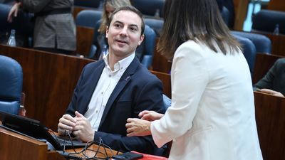 Lobato ironiza que sólo Michelle Obama le podría retirar de la carrera por el PSOE de Madrid