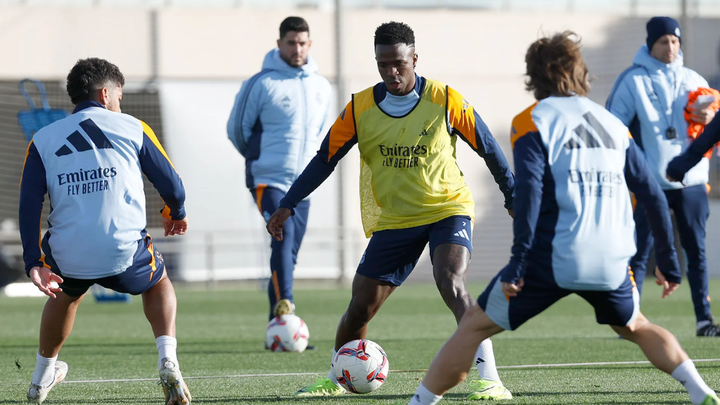 Vinícius, Valverde, Rüdiger y Güler ya se entrenan en Valdebebas