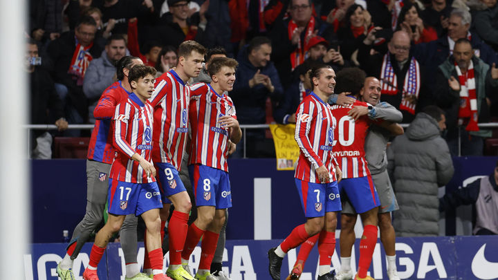 2-1. Sorloth tumba al Alavés y alegra los 700 partidos de Simeone con el Atlético