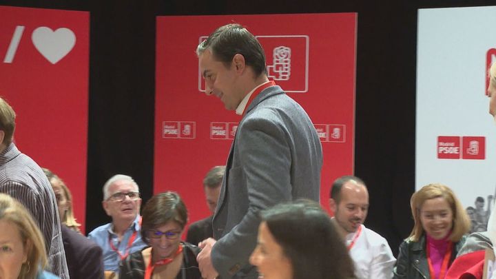 Lobato se queda solo en el PSOE madrileño mientras Ferraz guarda silencio