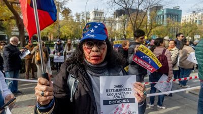 Opositores venezolanos reclaman en Madrid la liberación de presos políticos del chavismo