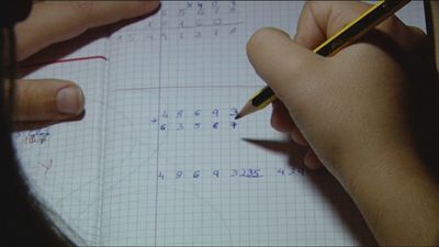 Los alumnos españoles empeoran en Matemáticas y Ciencias y se sitúan a la cola de la UE y la OCDE