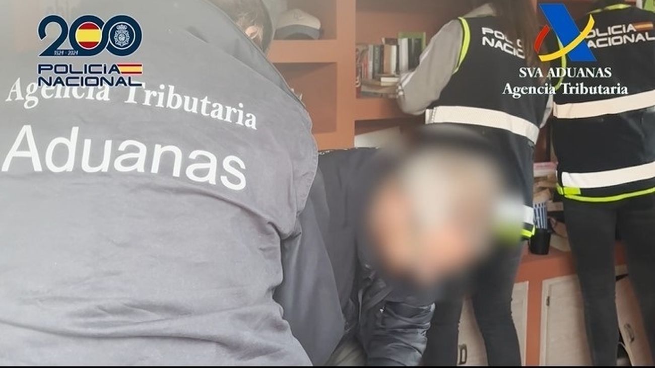 Un momento de la operación contra el chiringuito financiero asentado en Madrid