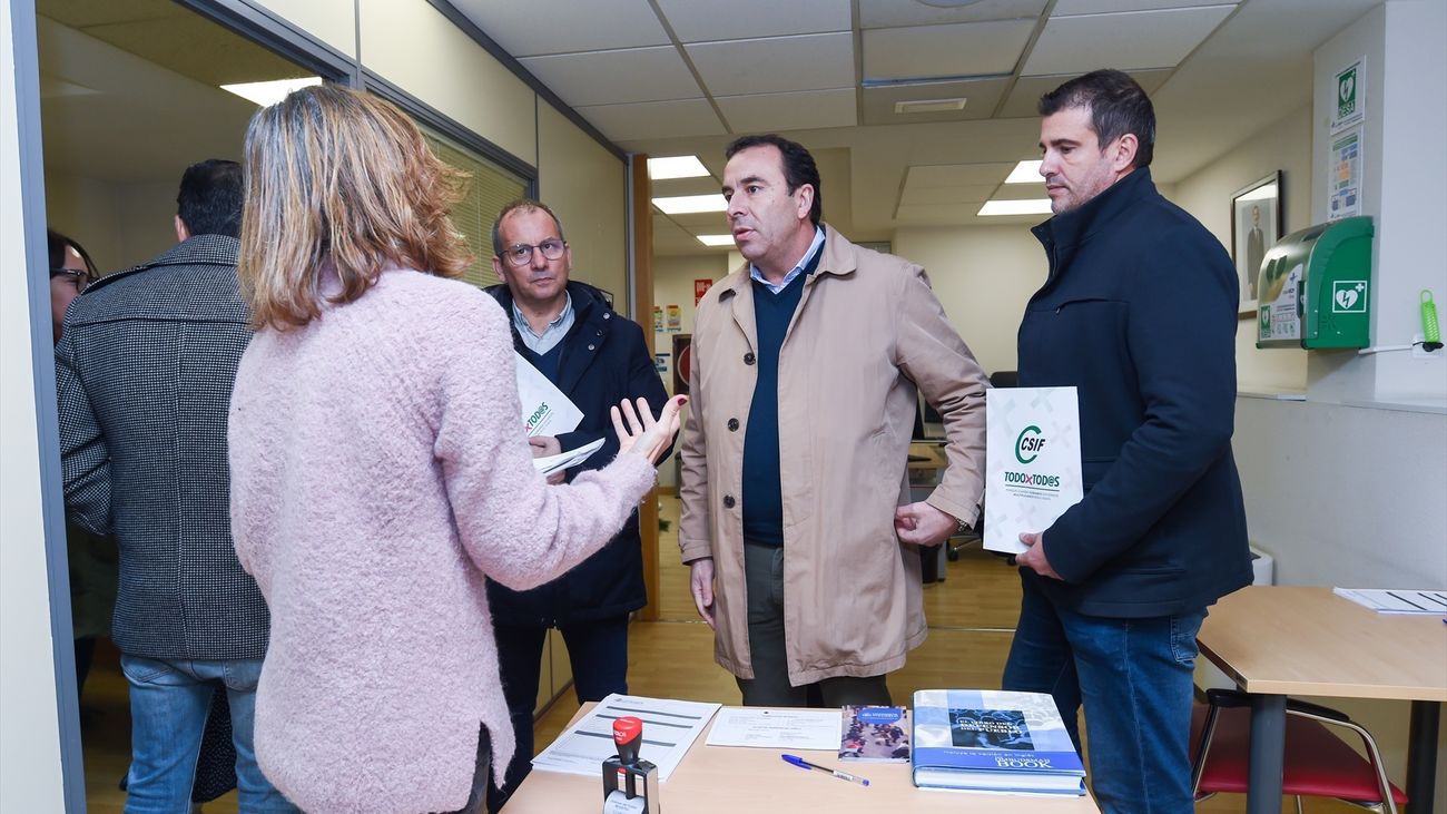 CSIF Lleva Al Defensor Del Pueblo Las Quejas Por Retrasos, Anulaciones ...