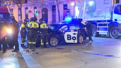 Tres heridos en un accidente entre dos VTCs en el barrio de Salamanca