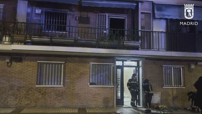 Muere una mujer mayor al incendiarse su vivienda en Canillejas