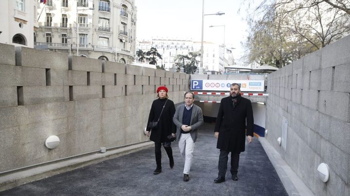 El aparcamiento de la plaza de las Cortes reabre el viernes con plazas para residentes