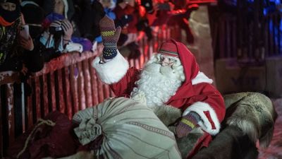 Los otros Santa Claus: tradiciones navideñas que van más allá del Polo Norte