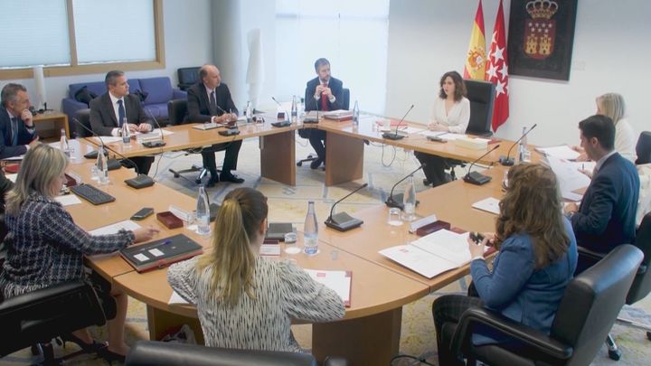 Isabel Díaz Ayuso, con sus consejeros en la sede de la Comunidad de Madrid