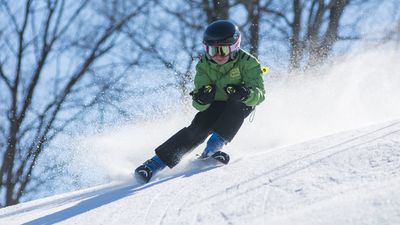 ¿Te gusta esquiar? Este finde tienes 500 kilómetros de pistas de nieve y entre ellas Valdesquí y Navacerrada en Madrid