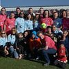 Famosos y exfutbolistas juegan un partido benéfico en Fuenlabrada contra el cáncer infantil