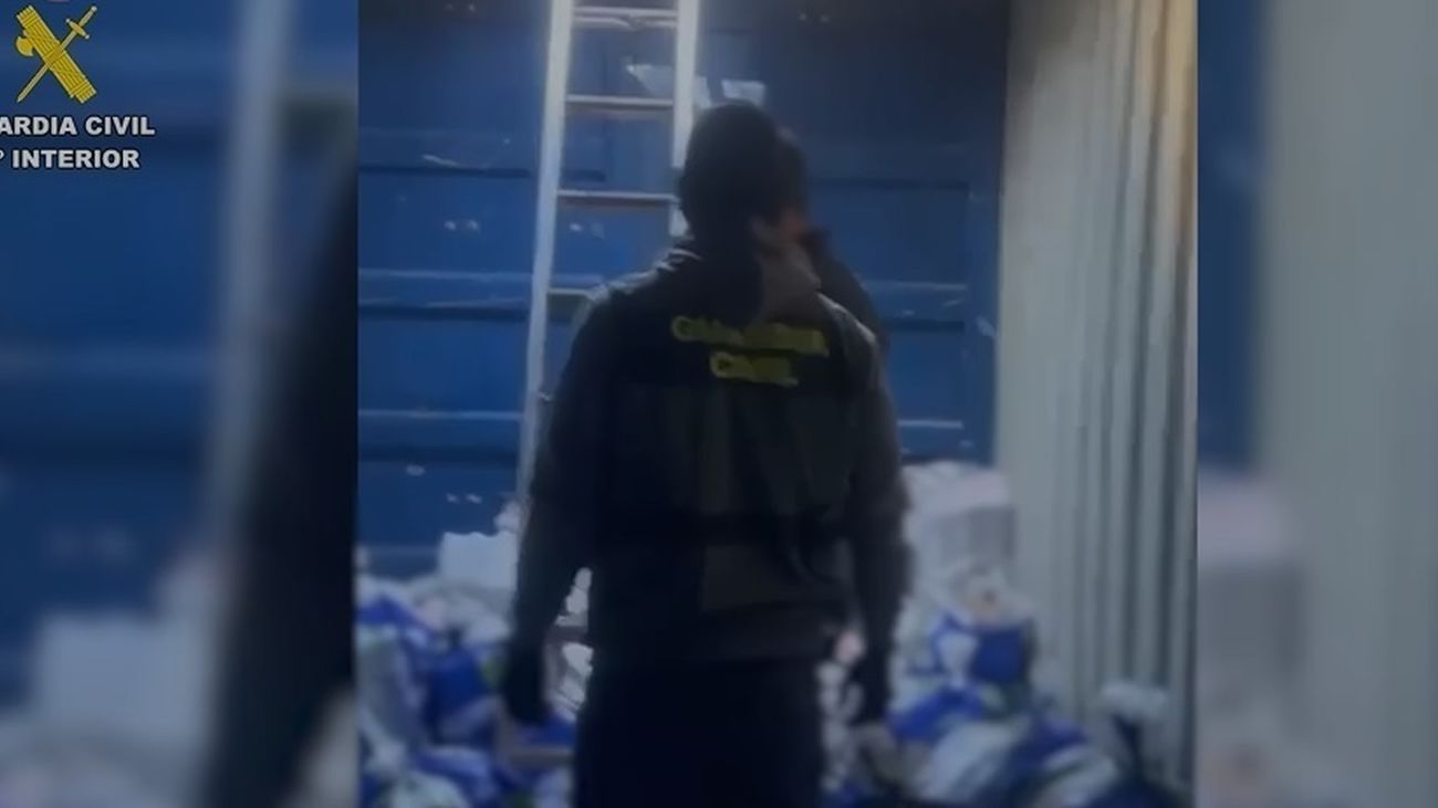 La Guardia Civil halla toneladas de cocaína en Coria del Río