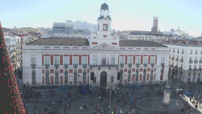 La Puerta del Sol ensaya con éxito la noche de fin de año con el  cierre temporal del metro