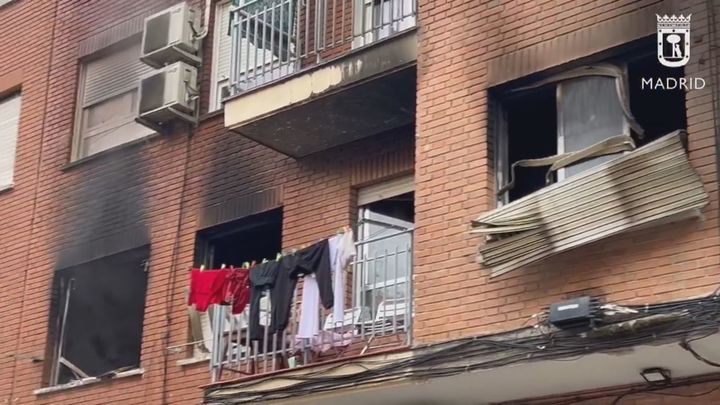 Aparatoso incendio en Carabanchel