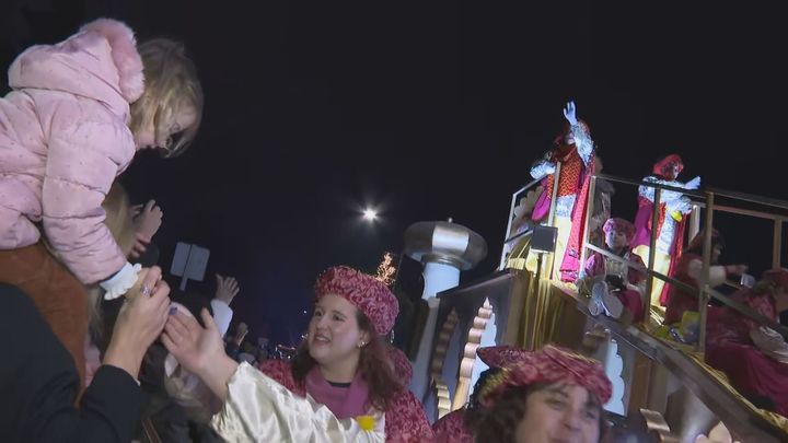 Llega la ilusión: San Sebastián de los  Reyes celebra su cabalgata un día antes por la lluvia