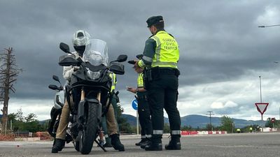 Tasa de alcohol, motoristas, patinetes, avisos por WhatsApp... Todo lo que vigilará especialmente la DGT en el 2025