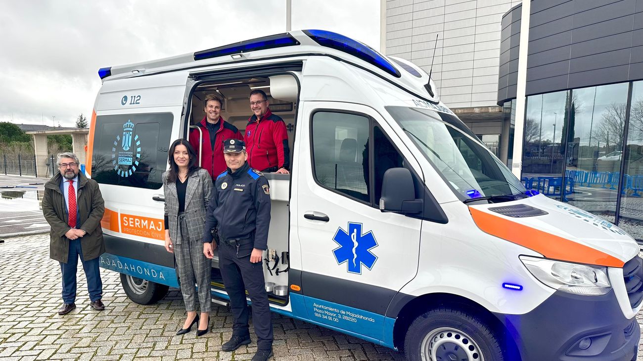 Nueva ambulancia de Protección Civil de Majadahonda