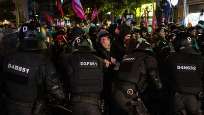 Varios detenidos en la manifestación por el desalojo de la Antiga Escola Massana de Barcelona