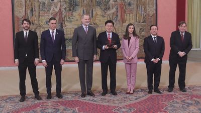 Felipe VI cree que la retirada del español de la web de la Casa Blanca será temporal