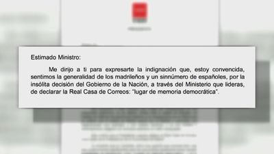 Ayuso traslada por carta a Torres su "indignación" con la intención de declarar lugar de memoria la Real Casa de Correos